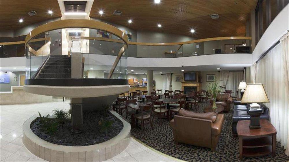 Holiday Inn Express Detroit-Warren/General Motors Technology Center By Ihg Luaran gambar