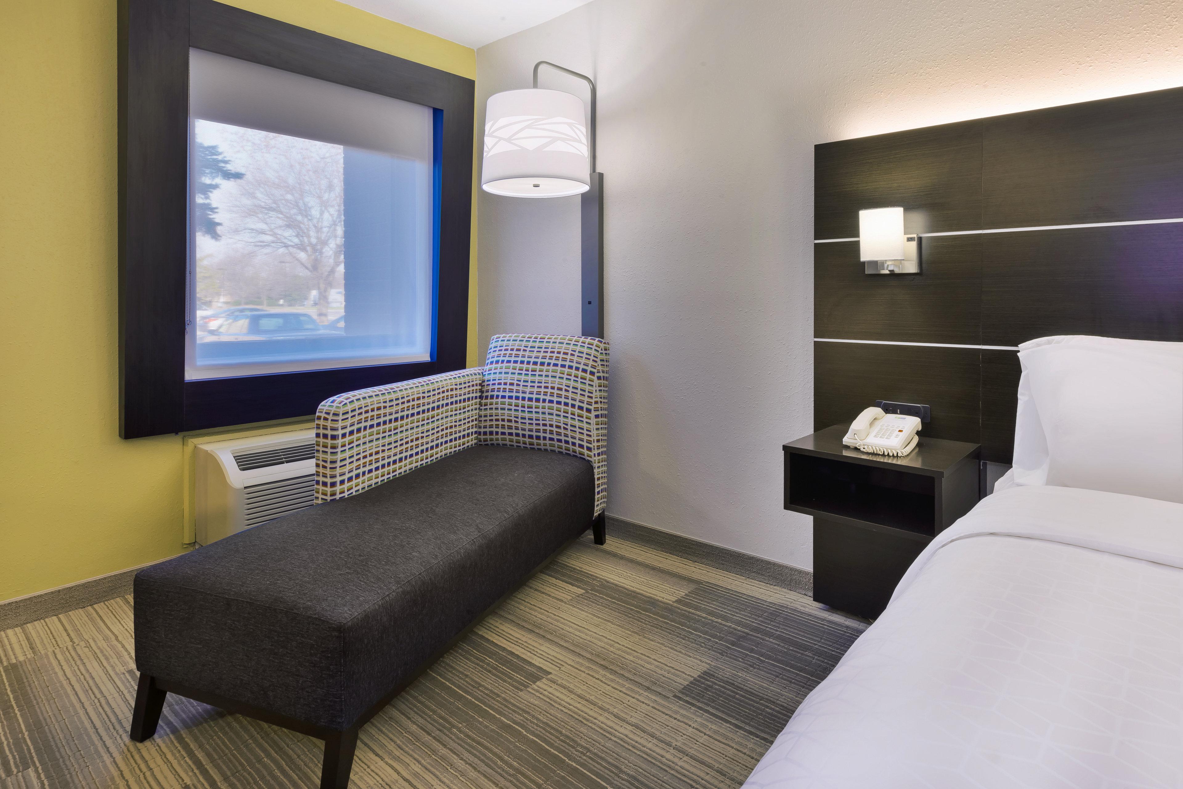 Holiday Inn Express Detroit-Warren/General Motors Technology Center By Ihg Luaran gambar