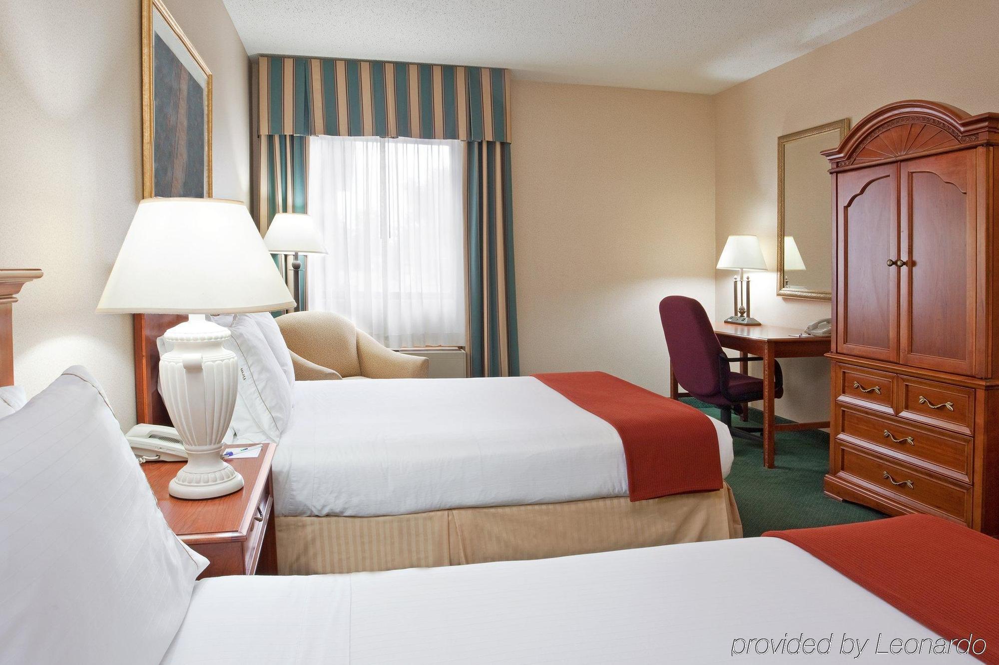 Holiday Inn Express Detroit-Warren/General Motors Technology Center By Ihg Bilik gambar