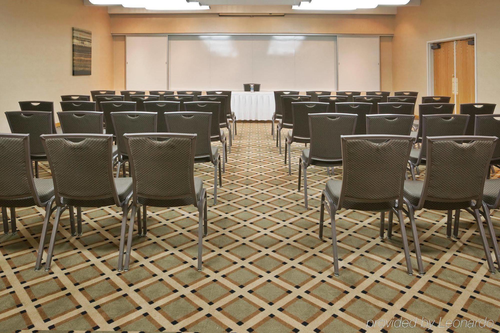 Holiday Inn Express Detroit-Warren/General Motors Technology Center By Ihg Luaran gambar